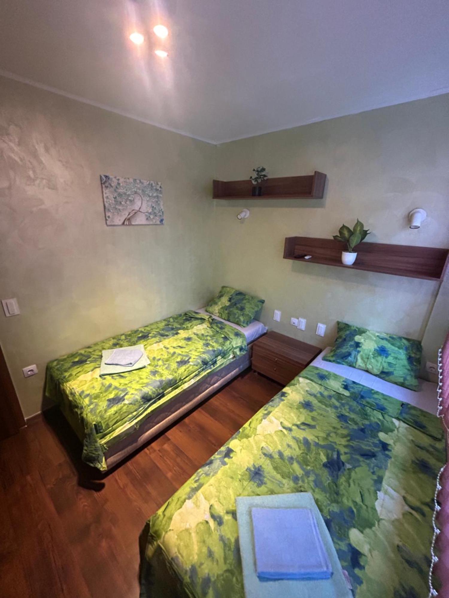 2-Bedroom, 2-Bathroom With Fireplace And Garden At Winslow Infinity Банско Екстериор снимка